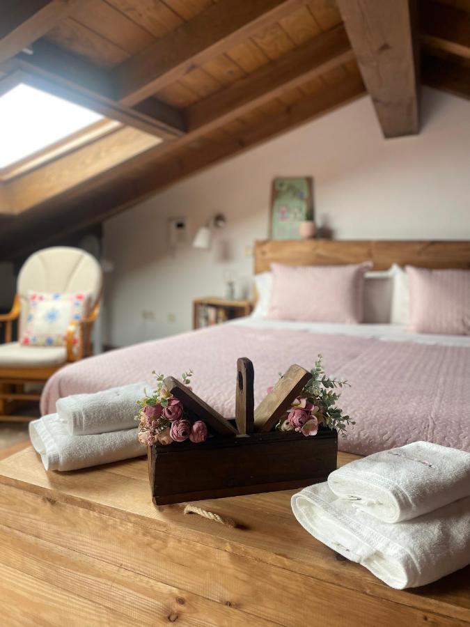 La Casa De Las Flores De El Hornillo Ngoại thất bức ảnh
